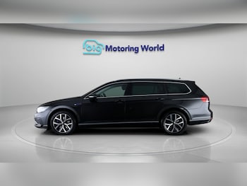 Used Volkswagen Passat 2023 for sale - 77381426: Photo