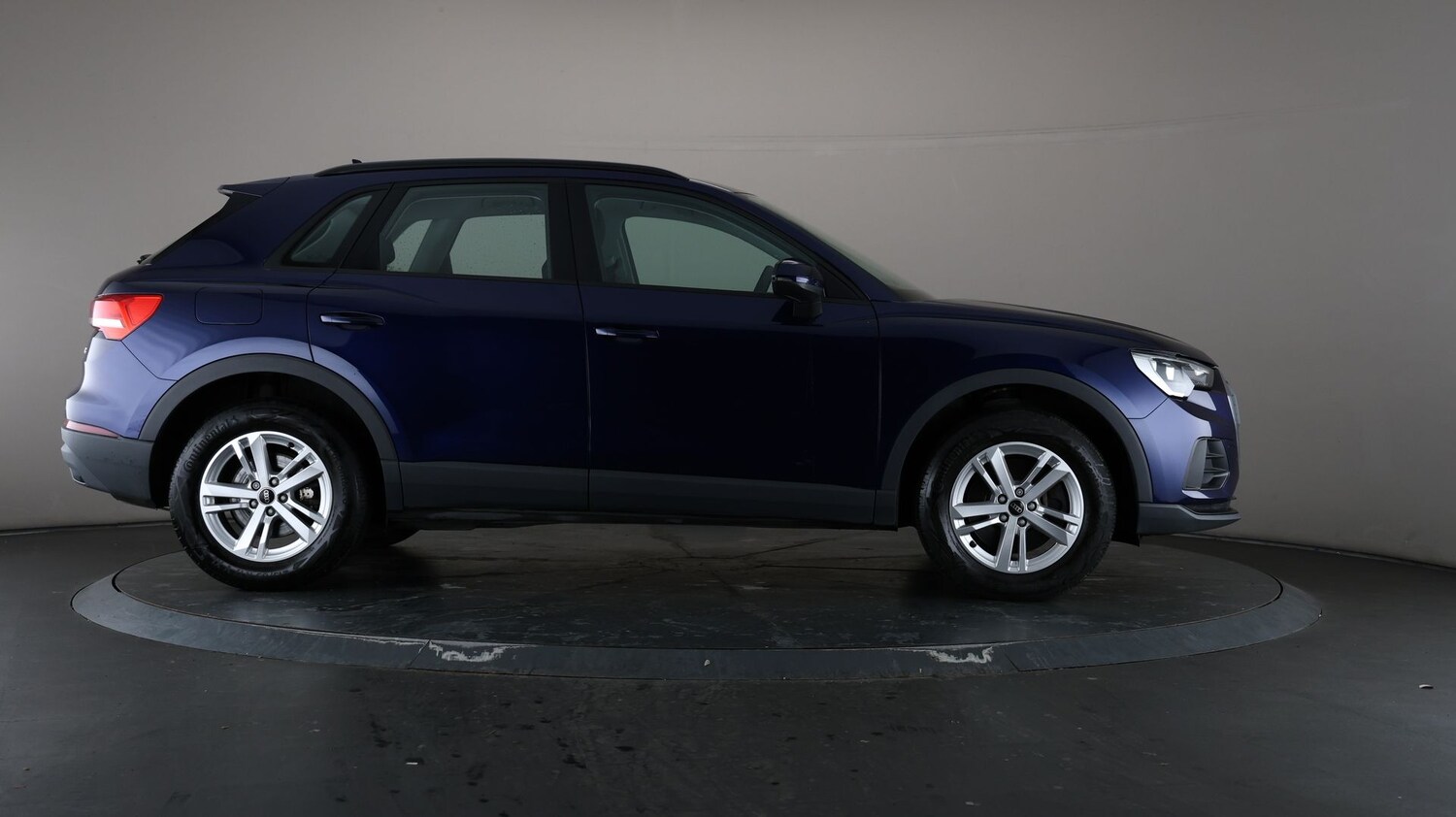 Used Audi Q3 for sale - 76810649: Photo 54