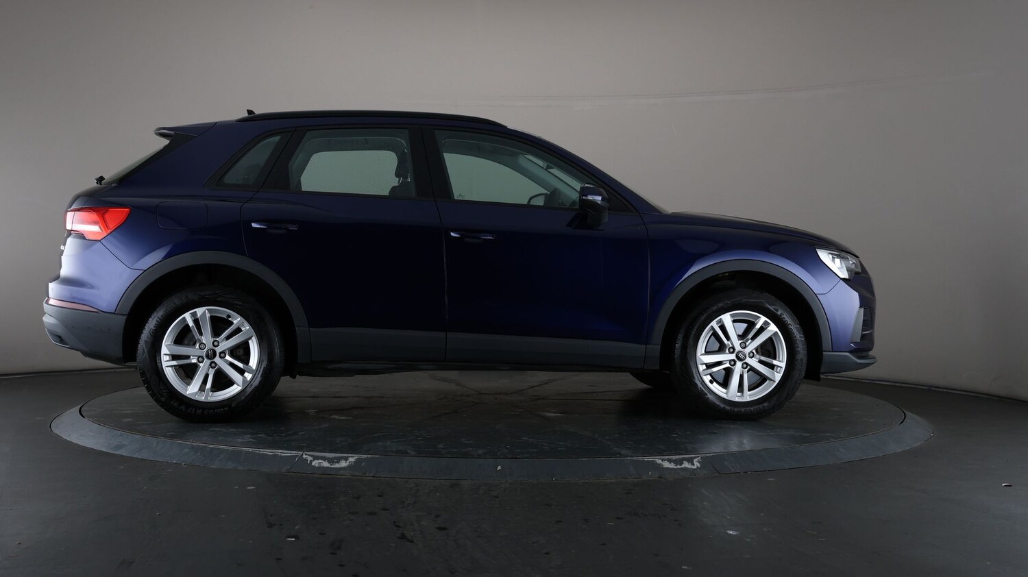 Used Audi Q3 for sale - 76810649: Photo 55