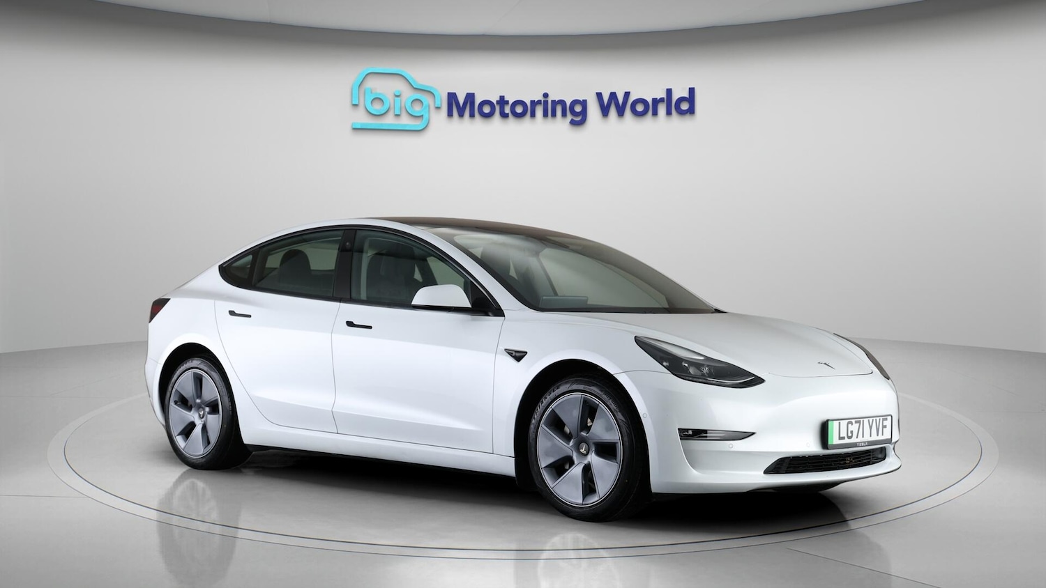 Used Tesla Model 3 2021 for sale - 76765658: Photo 2