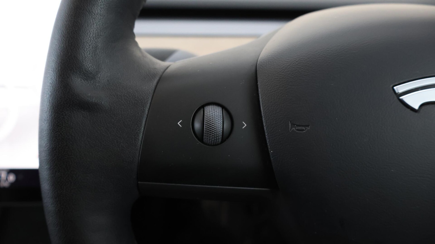 Used Tesla Model 3 2021 for sale - 76765658: Photo 24