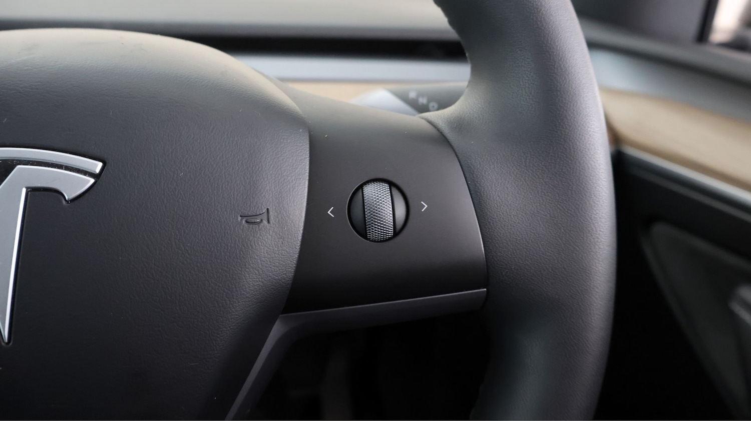 Used Tesla Model Y 2024 for sale - 77610529: Photo 24