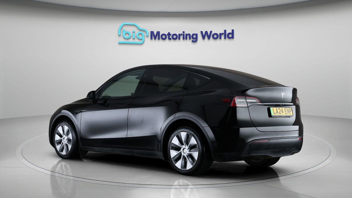 Used Tesla Model Y 2024 for sale - 77610529: Photo 5