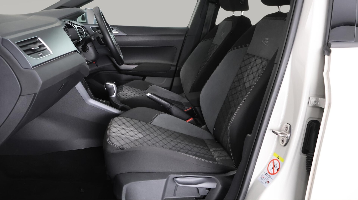 Used Volkswagen Taigo 2022 for sale - 76137699: Photo 14