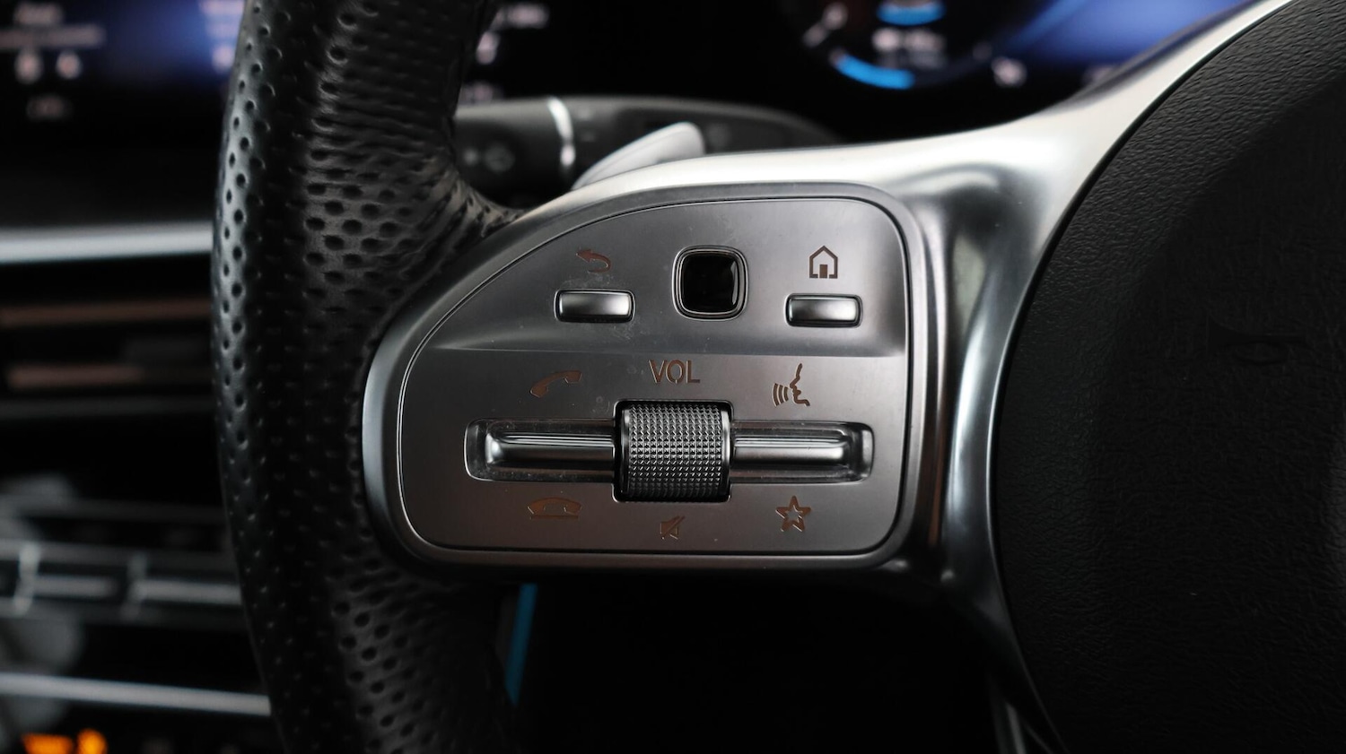 Used Mercedes-Benz EQC 2022 for sale - 76380567: Photo 25