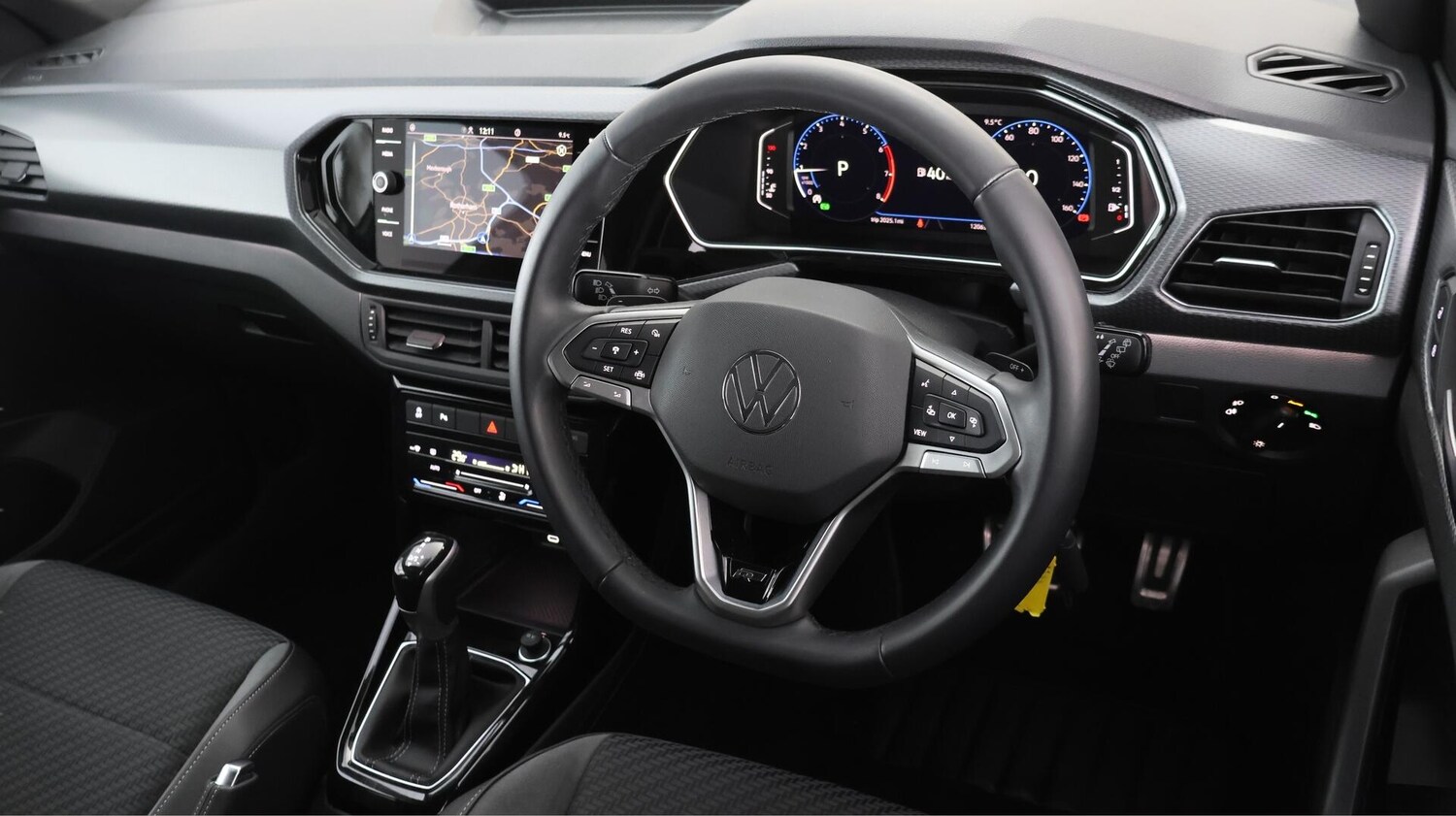 Used Volkswagen T-Cross 2024 for sale - 76596943: Photo 10