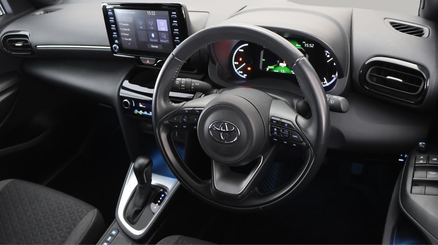 Used Toyota Yaris Cross 2023 for sale - 76522342: Photo 10