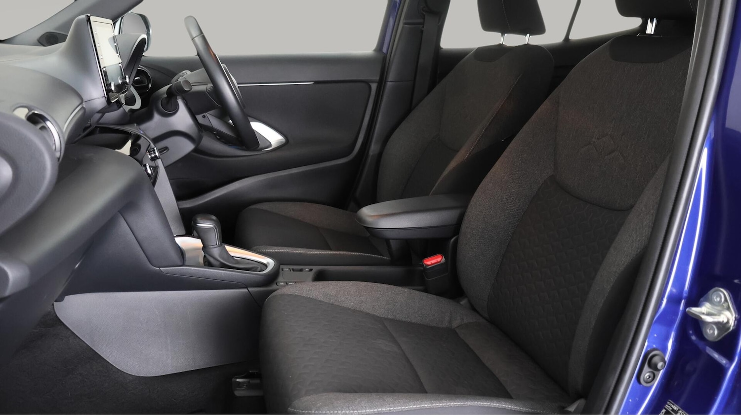 Used Toyota Yaris Cross 2023 for sale - 76522342: Photo 14