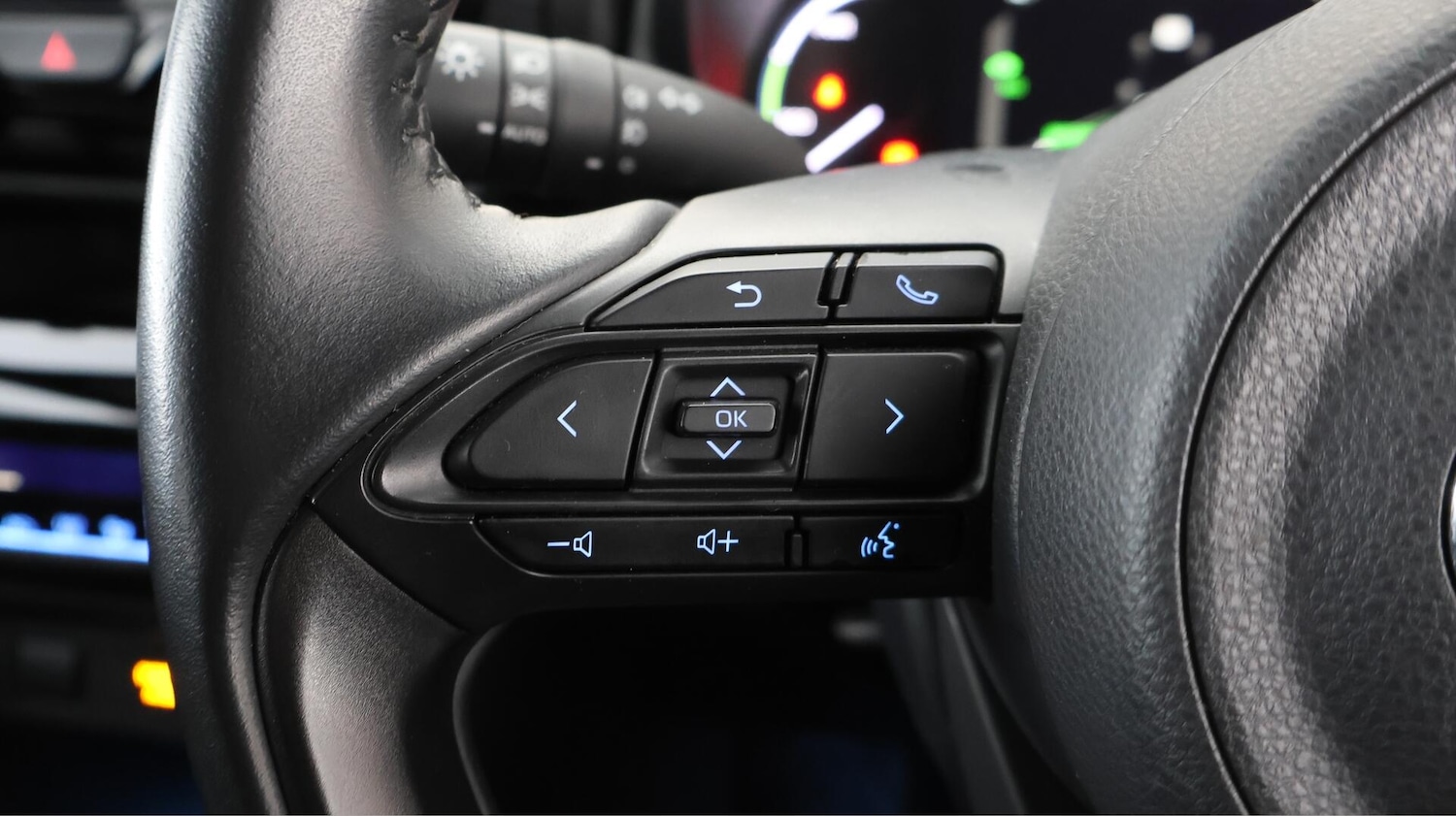 Used Toyota Yaris Cross 2023 for sale - 76522342: Photo 22