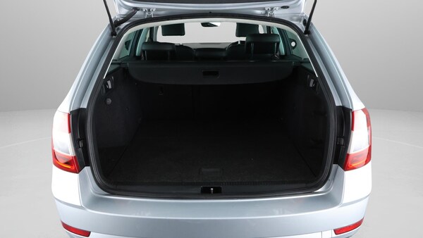 Used Skoda Octavia 2020 for sale - 76179445: Photo 17