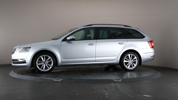 Used Skoda Octavia 2020 for sale - 76179445: Photo 41