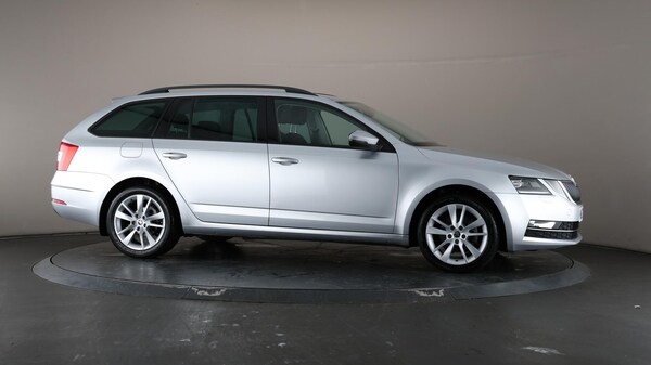 Used Skoda Octavia 2020 for sale - 76179445: Photo 60