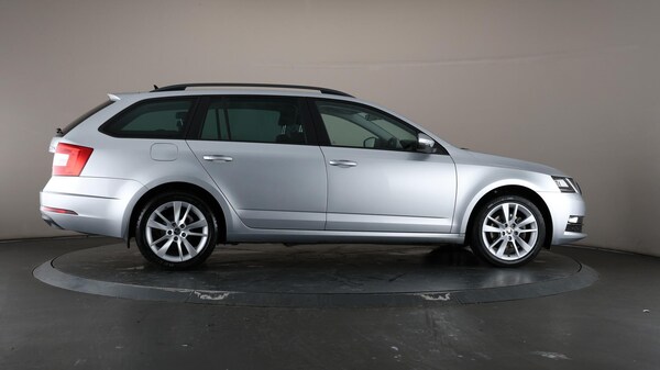 Used Skoda Octavia 2020 for sale - 76179445: Photo 63