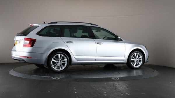 Used Skoda Octavia 2020 for sale - 76179445: Photo 65