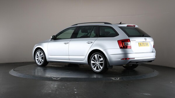 Used Skoda Octavia 2020 for sale - 76179445: Photo 76
