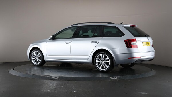Used Skoda Octavia 2020 for sale - 76179445: Photo 77
