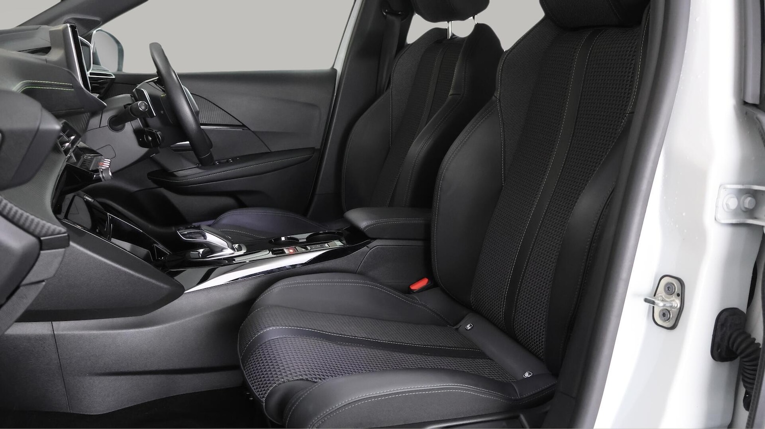 Used Peugeot 208 2020 for sale - 76138081: Photo 15