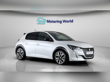Used Peugeot 208 2020 for sale - 76138081: Photo 2