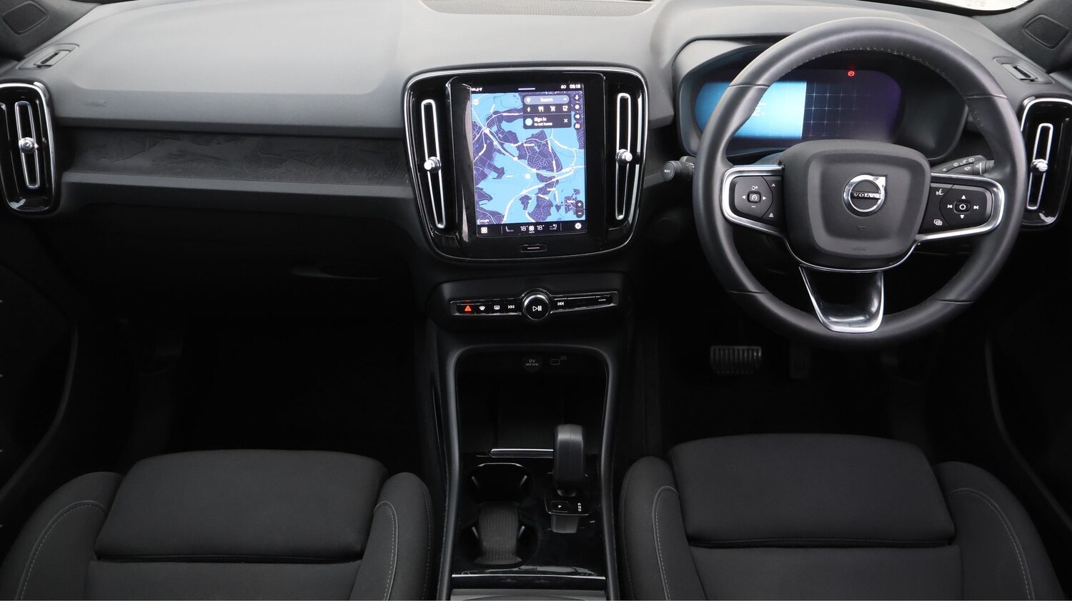 Used Volvo XC40 2023 for sale - 77689457: Photo 13