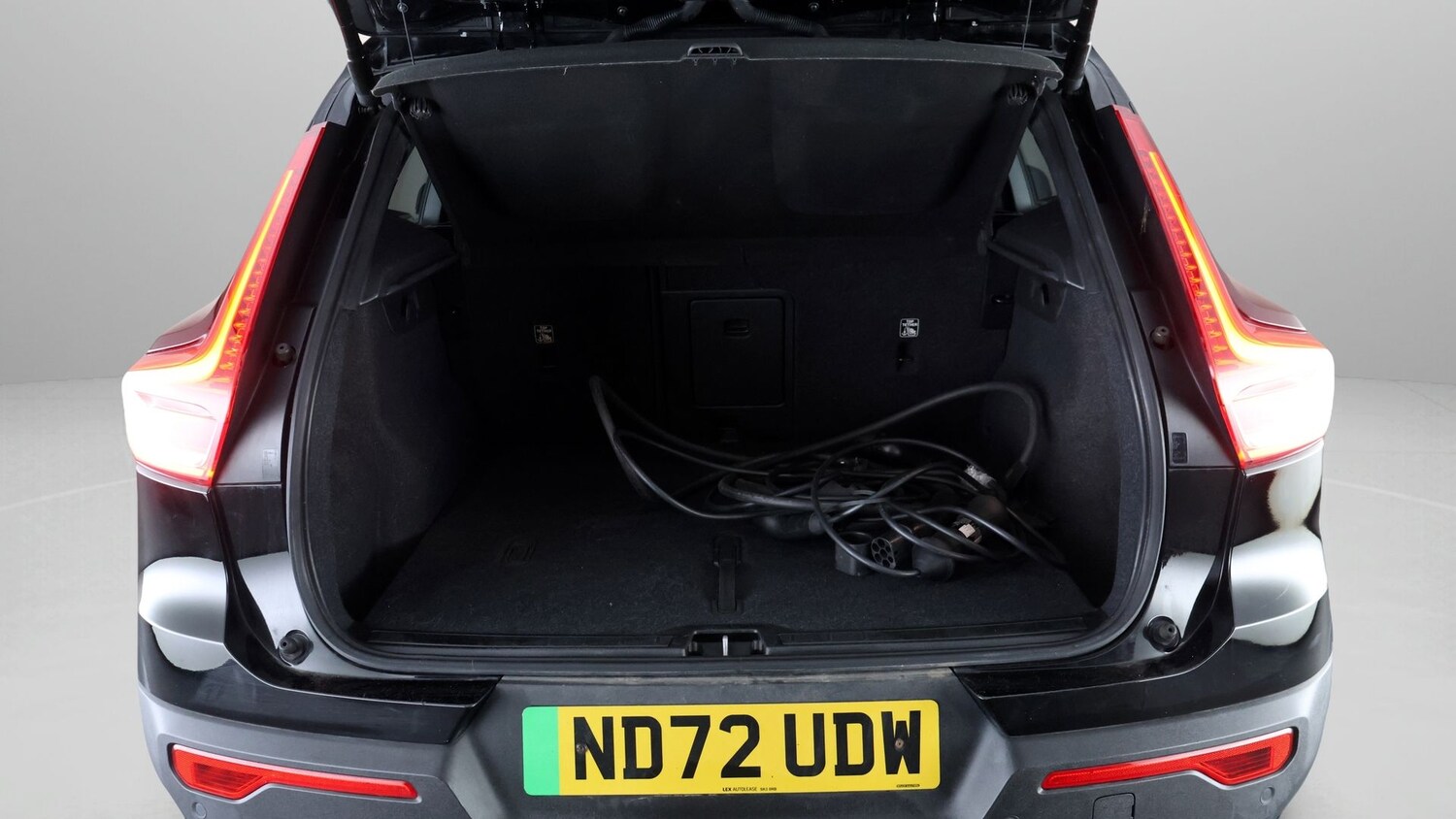 Used Volvo XC40 2023 for sale - 77689457: Photo 17