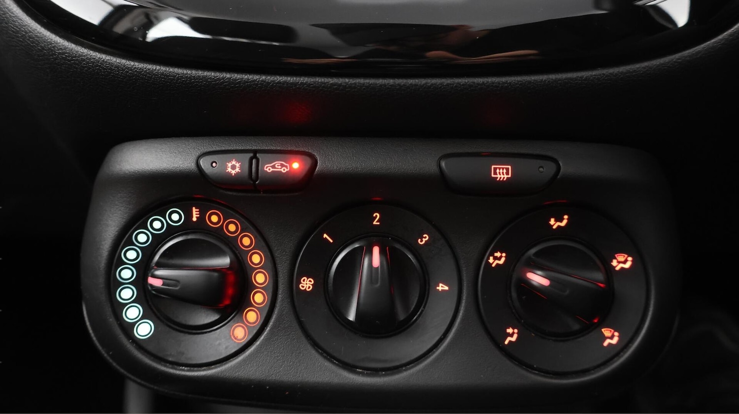 Used Vauxhall Corsa for sale - 76727262: Photo 13