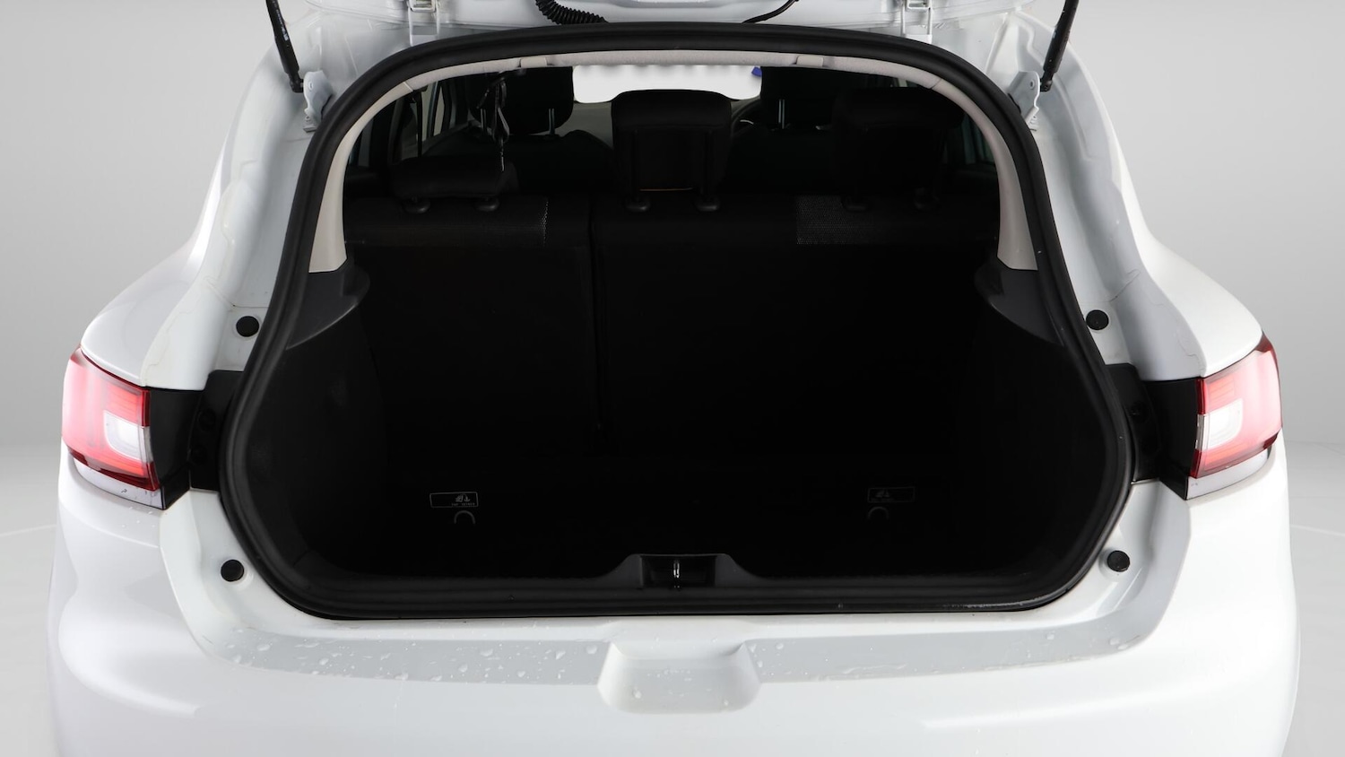 Used Renault Clio 2019 for sale - 76592507: Photo 17