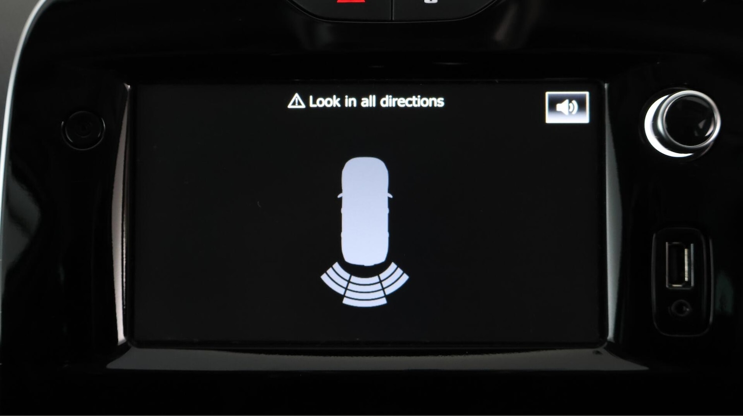 Used Renault Clio 2019 for sale - 76592507: Photo 24