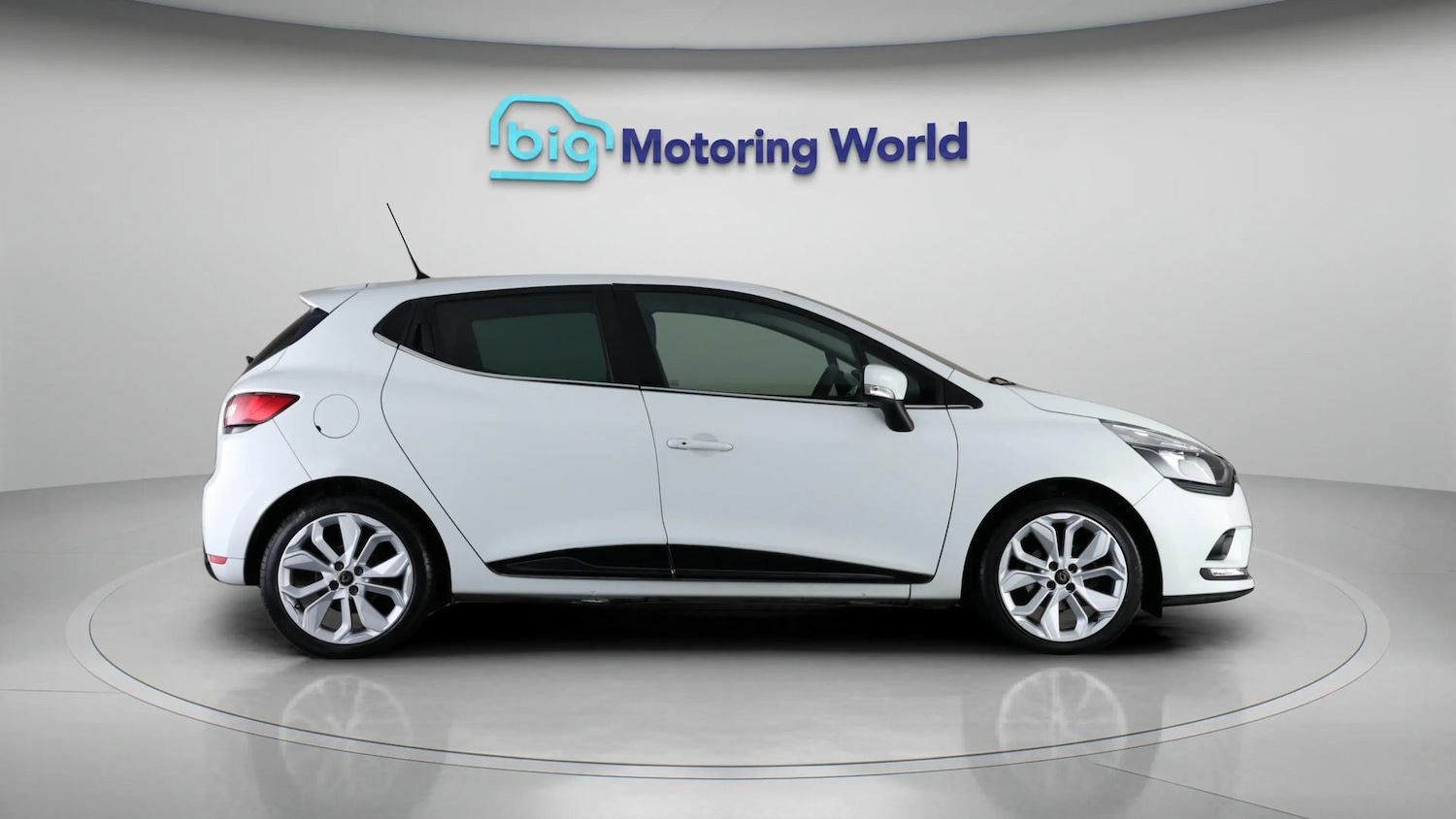 Used Renault Clio 2019 for sale - 76592507: Photo 8