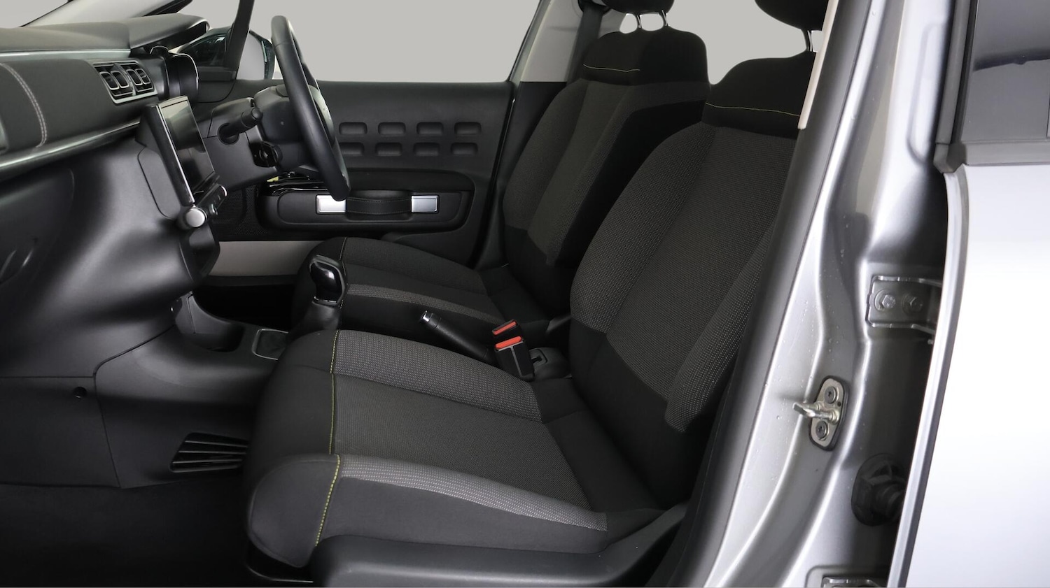 Used Citroen C3 2023 for sale - 76388182: Photo 13