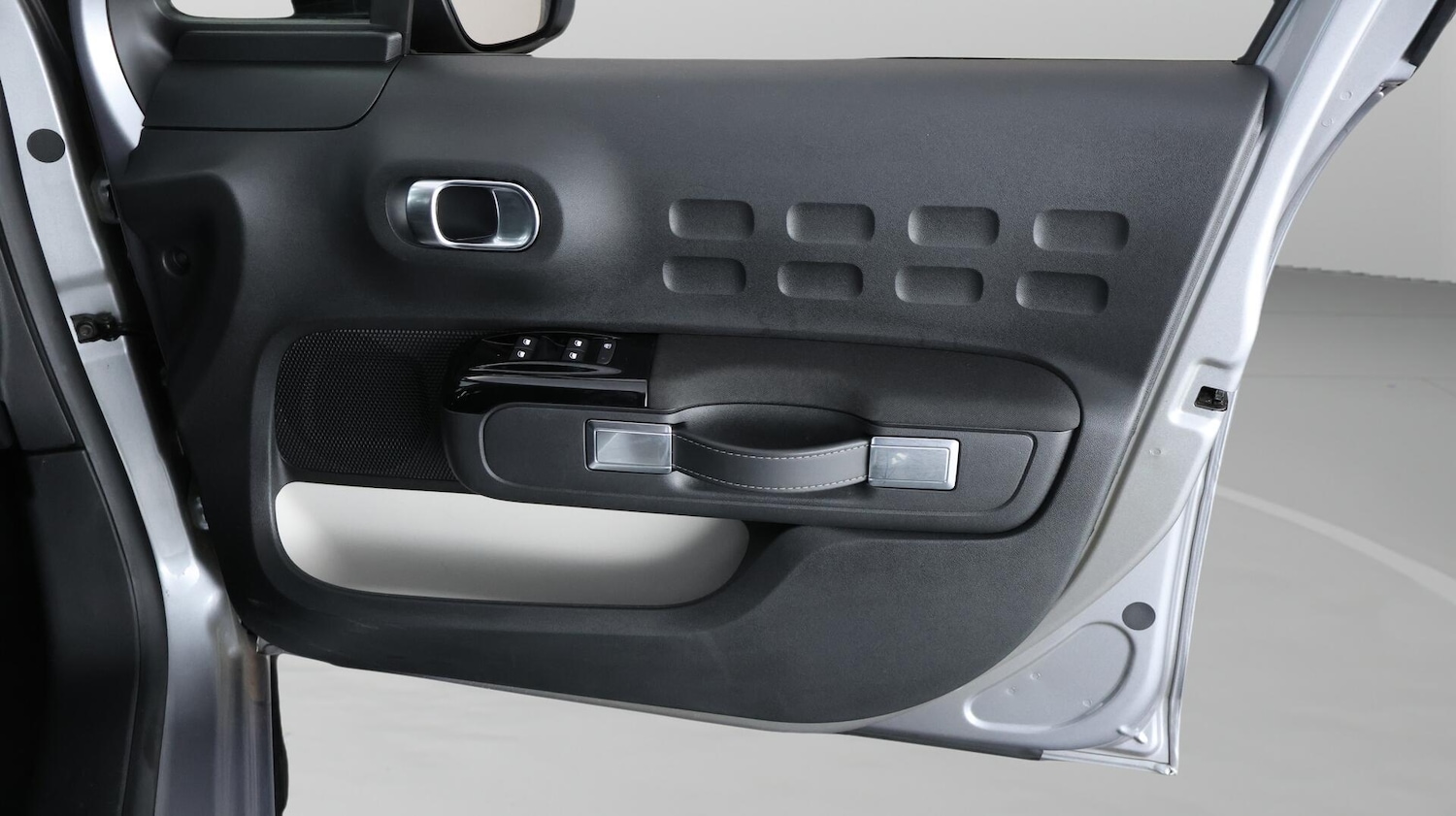 Used Citroen C3 2023 for sale - 76388182: Photo 14