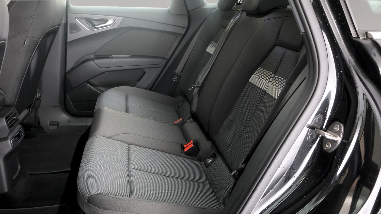 Used Audi Q4 e-tron 2023 for sale - 77721034: Photo 16