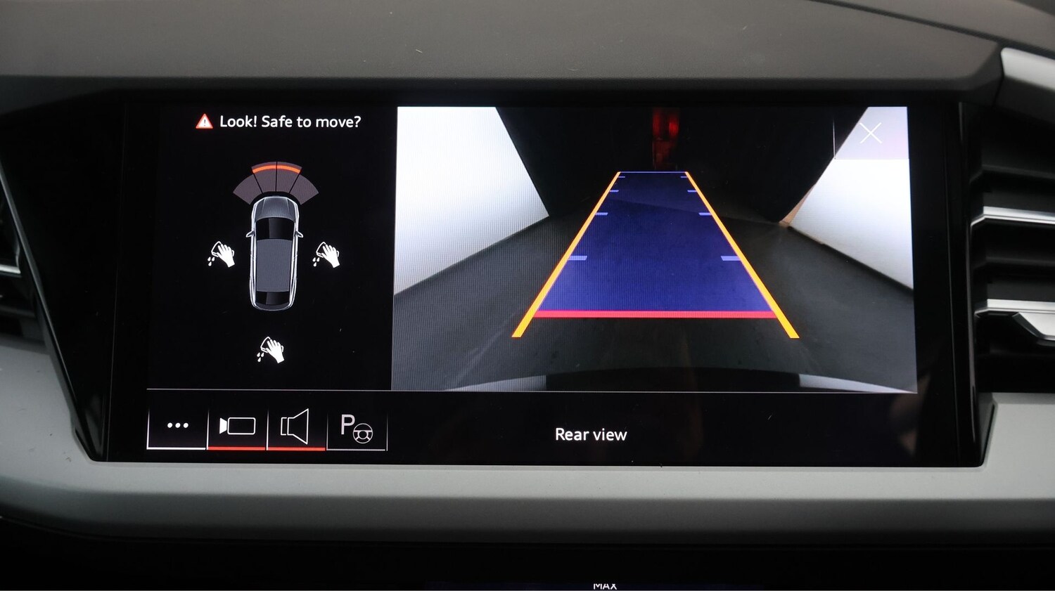 Used Audi Q4 e-tron 2023 for sale - 77721034: Photo 23