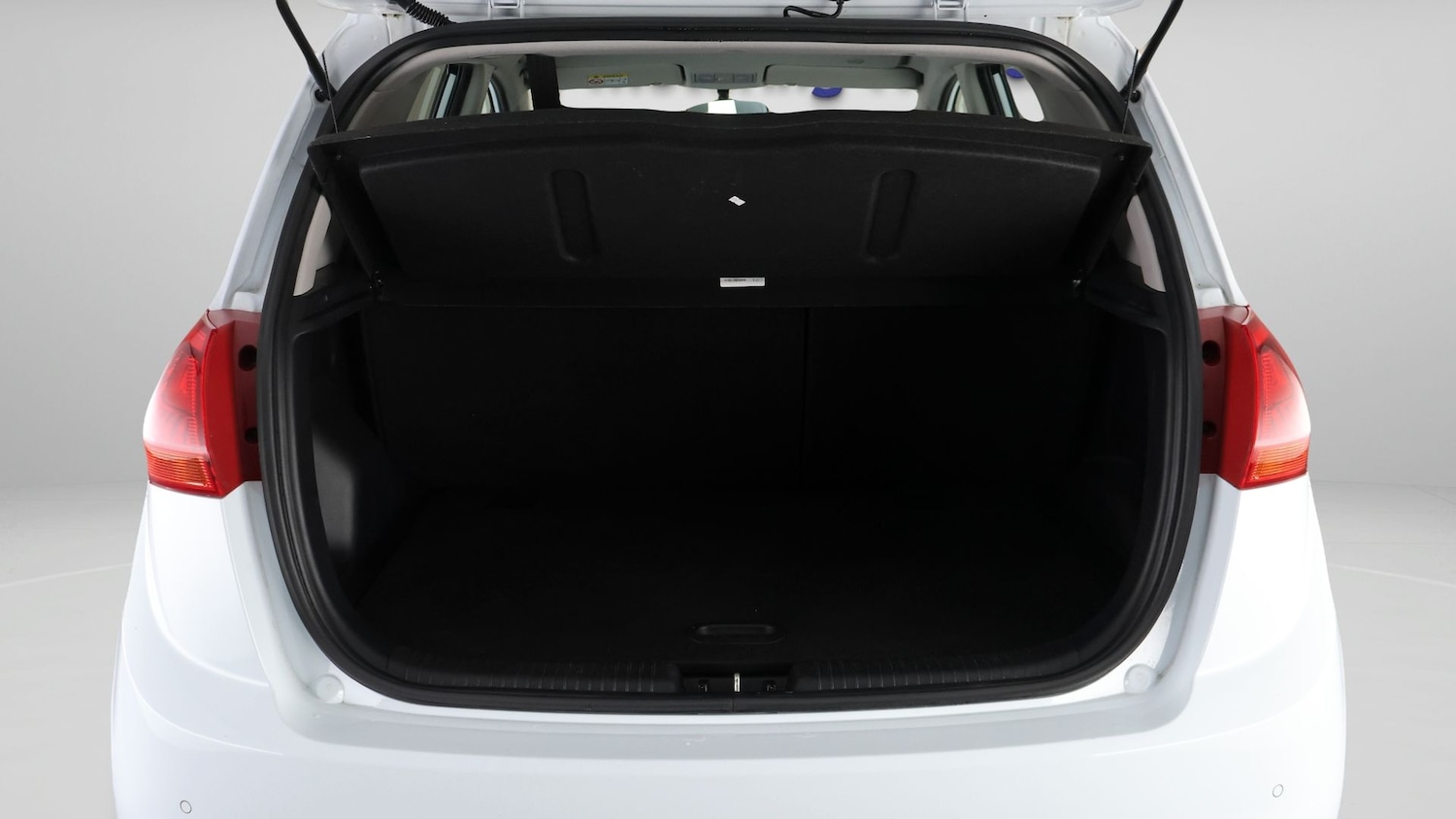 Used Kia Venga 2019 for sale - 78085691: Photo 17