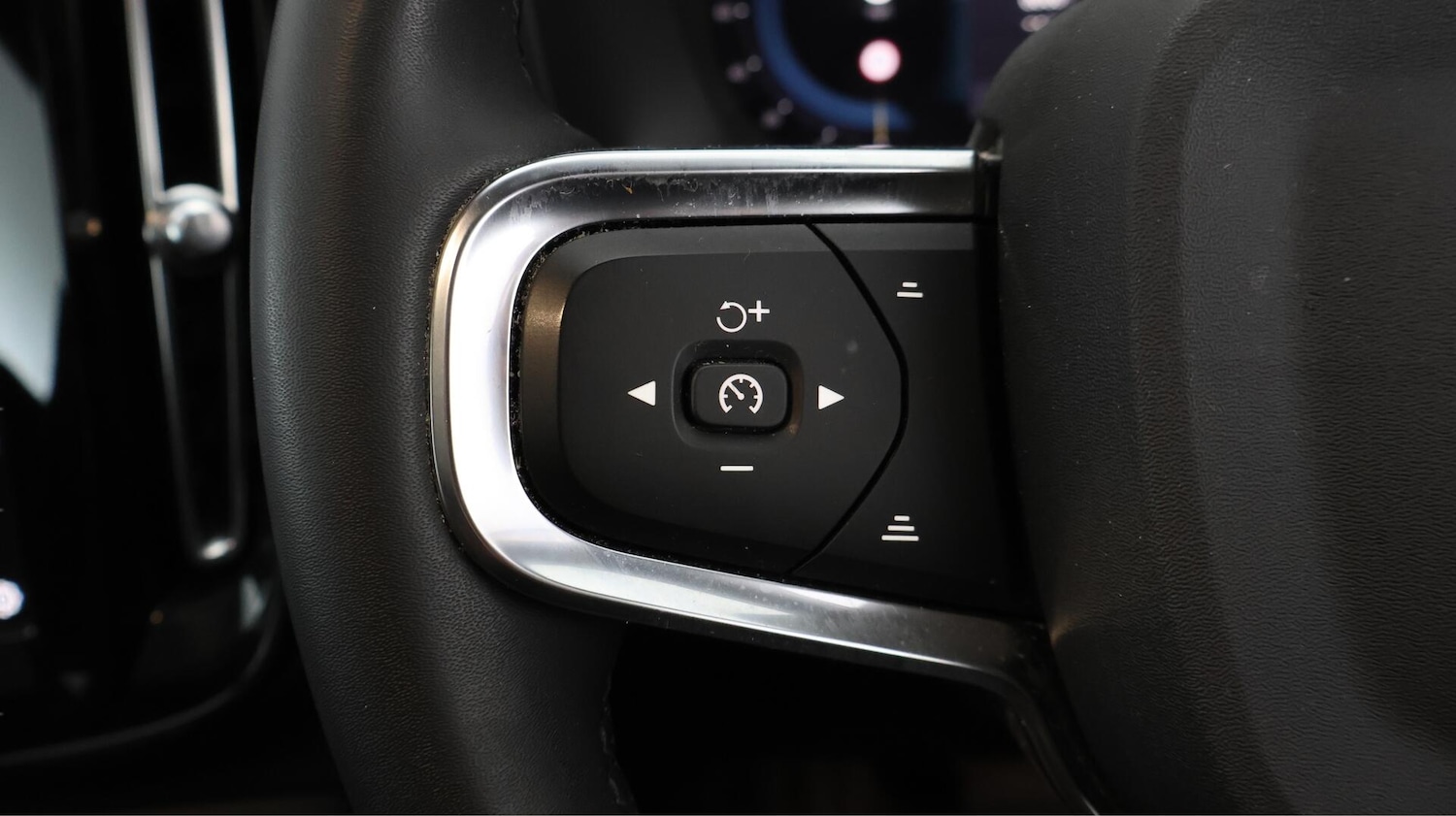 Used Volvo C40 2022 for sale - 76666643: Photo 23