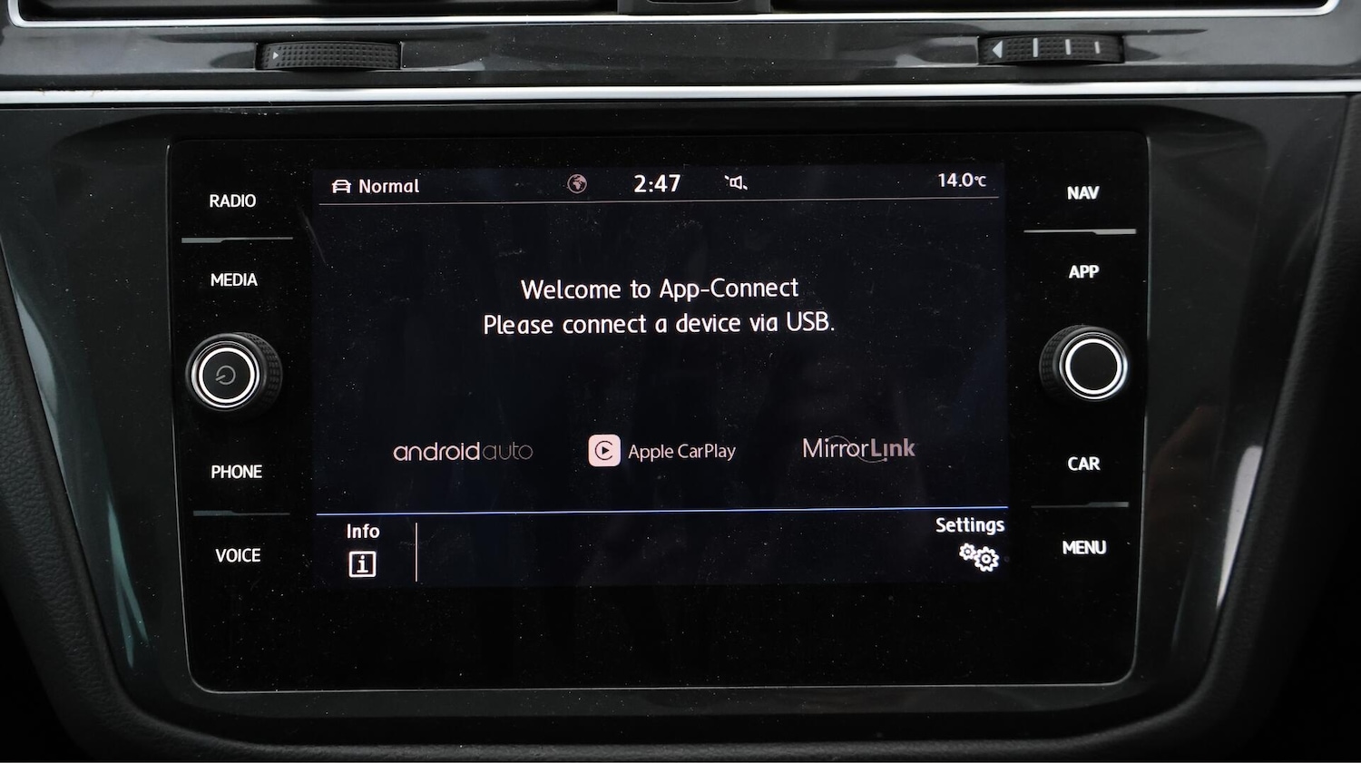 Used Volkswagen Tiguan 2018 for sale - 76584594: Photo 24