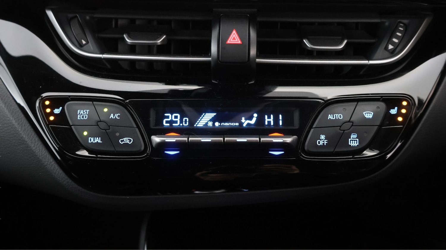 Used Toyota C-HR 2022 for sale - 77445636: Photo 12