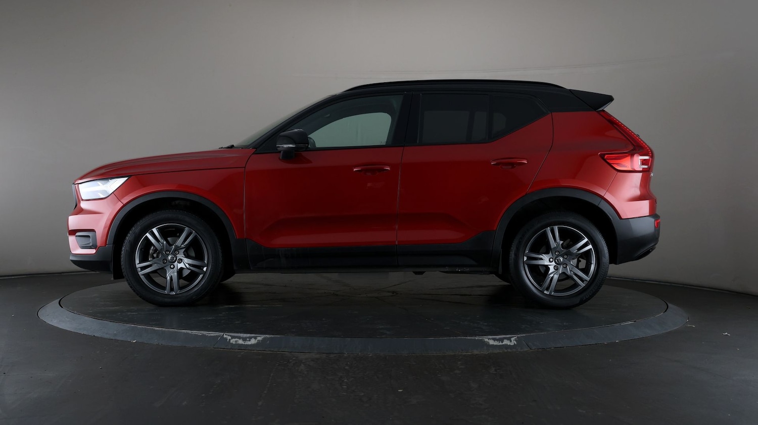 Used Volvo XC40 2020 for sale - 76811419: Photo 29
