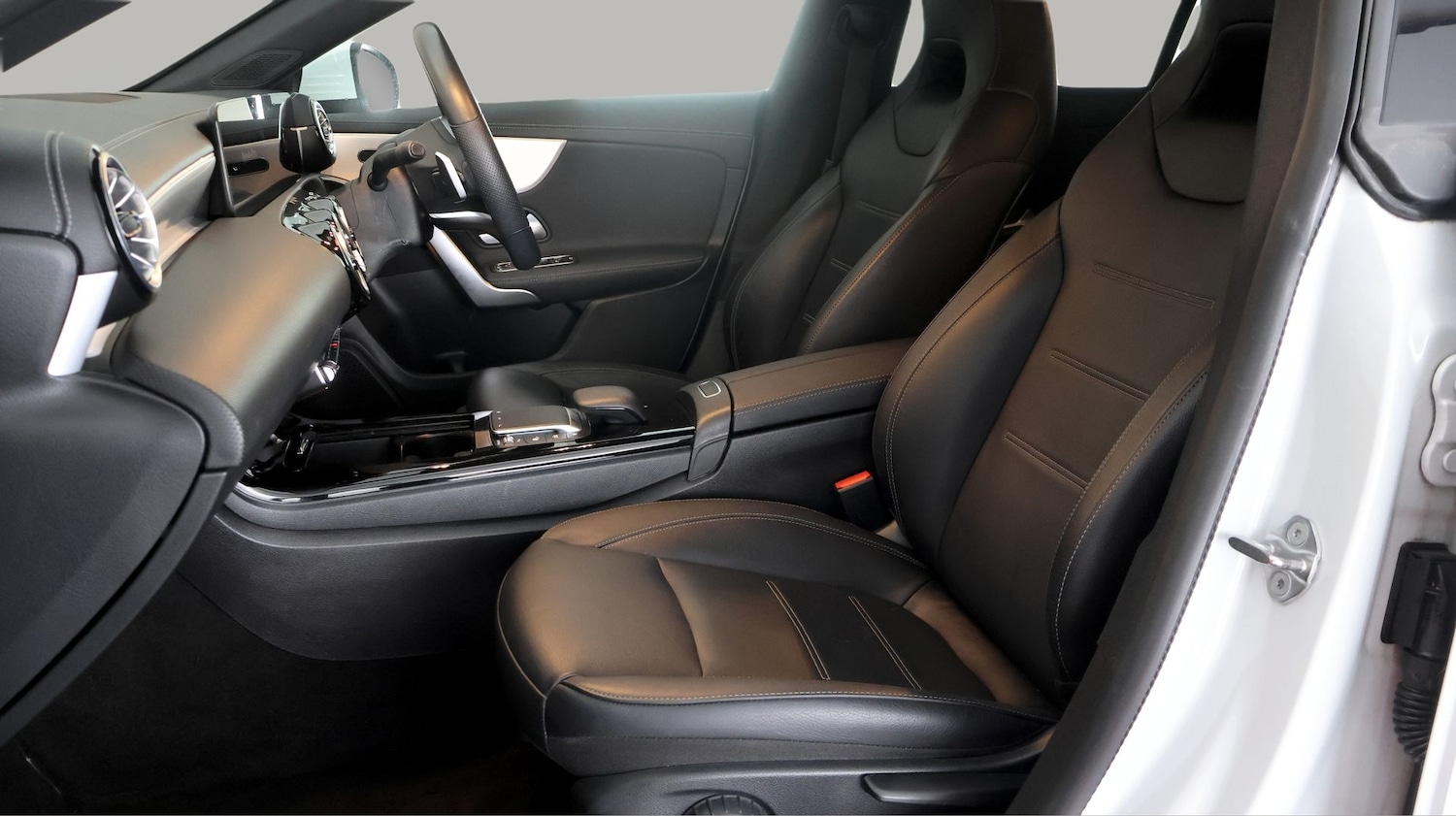 Used Mercedes-Benz CLA 2022 for sale - 77607384: Photo 14