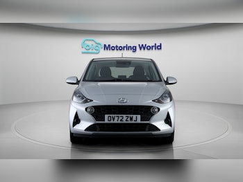 Used Hyundai i10 2022 for sale - 77896777: Photo