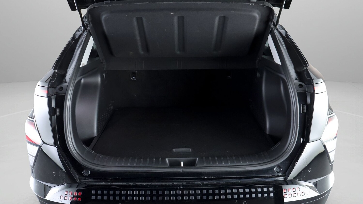 Used Hyundai KONA 2023 for sale - 77528091: Photo 17