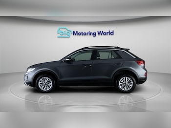 Used Volkswagen T-Roc 2023 for sale - 78485129: Photo