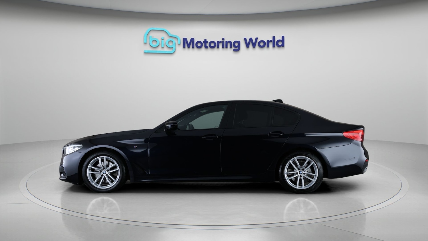 Used BMW 5 Series 2019 for sale - 77608136: Photo 4