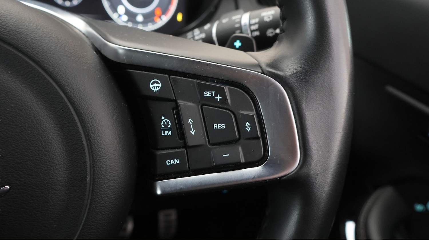 Used Jaguar E-Pace 2019 for sale - 77206313: Photo 26