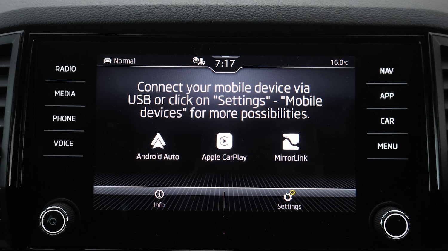 Used Skoda Karoq 2023 for sale - 77668325: Photo 26