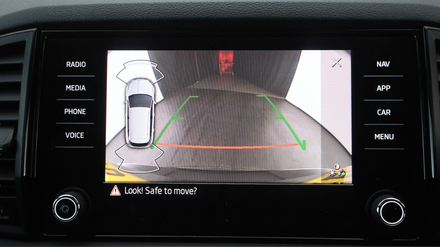 Used Skoda Karoq 2023 for sale - 77668325: Photo 27