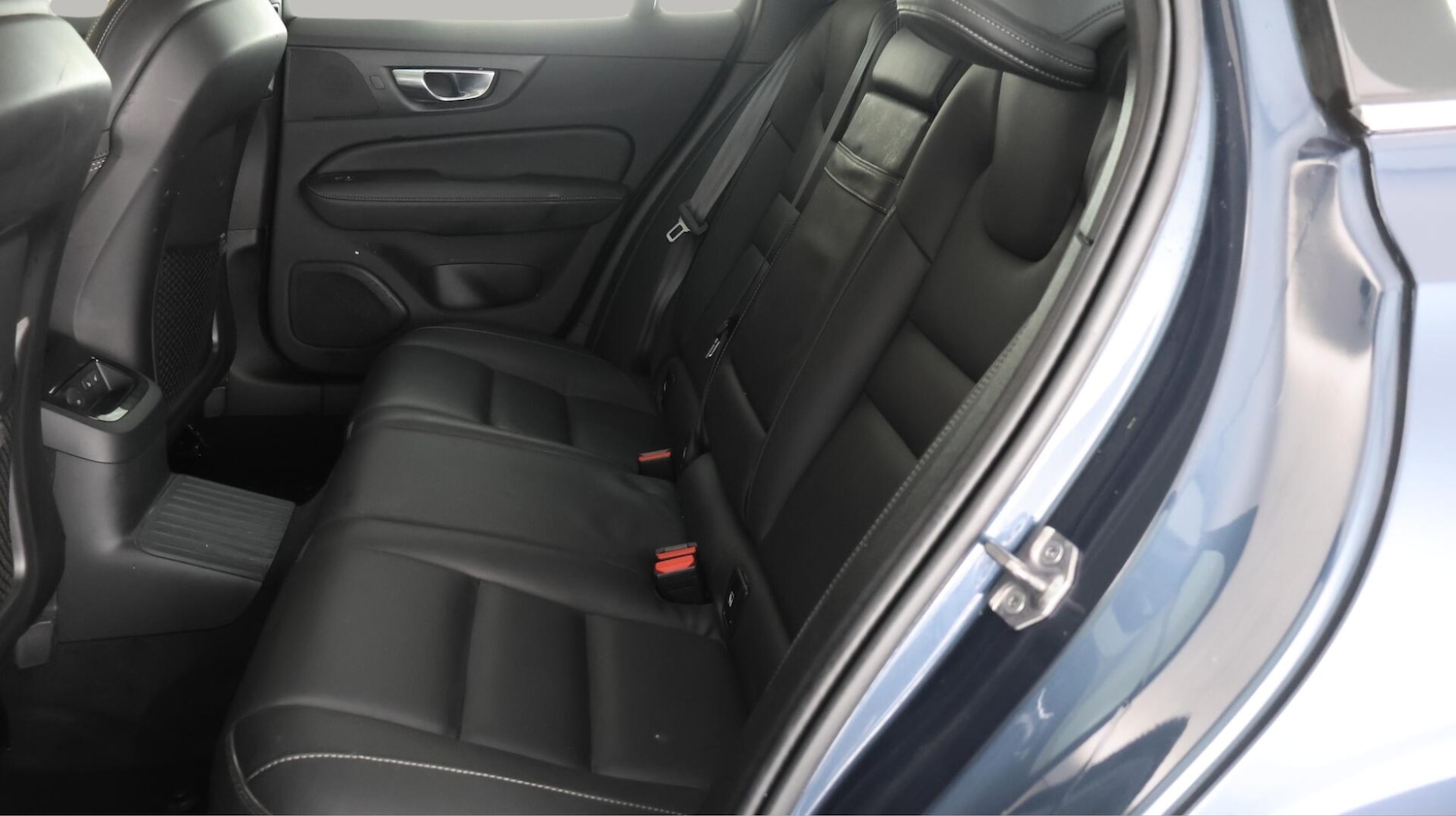 Used Volvo V60 2021 for sale - 76137349: Photo 17