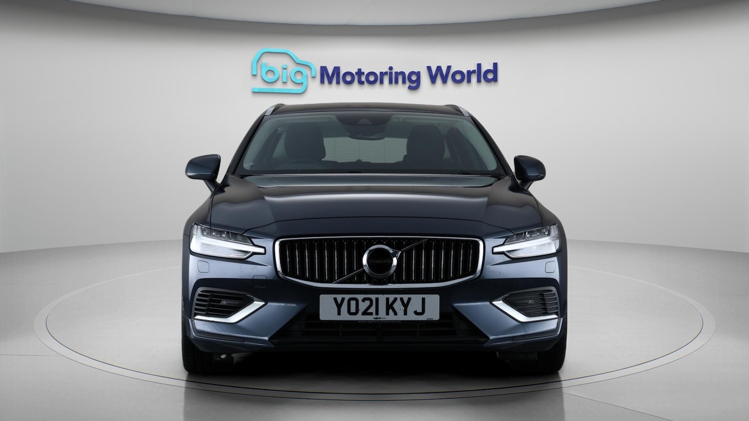 Used Volvo V60 2021 for sale - 76137349: Photo 3
