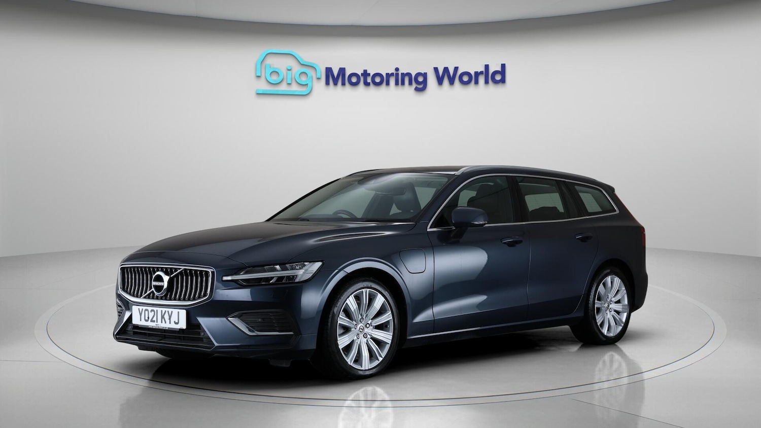 Used Volvo V60 2021 for sale - 76137349: Photo 4