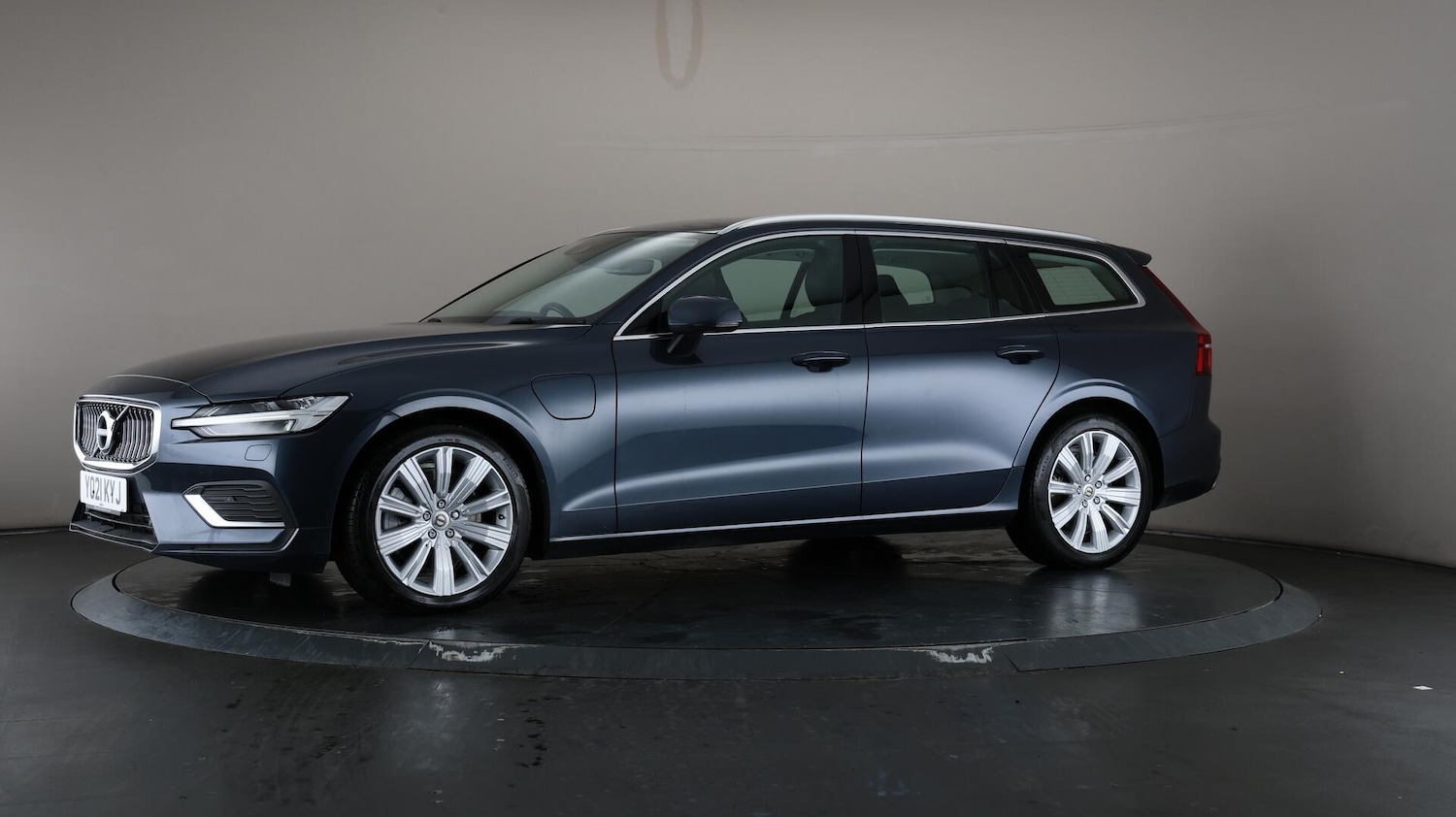 Used Volvo V60 2021 for sale - 76137349: Photo 41