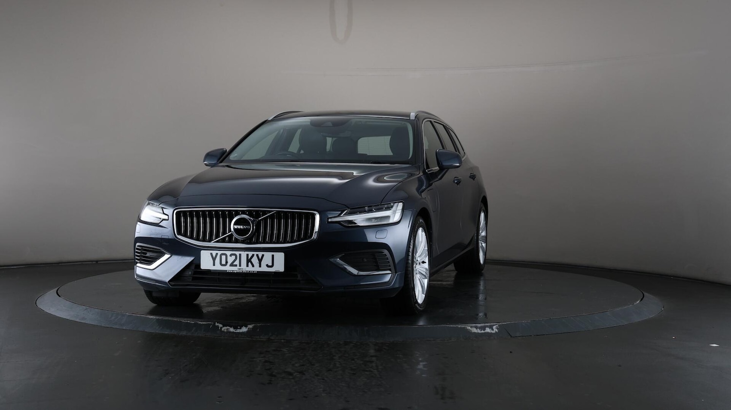 Used Volvo V60 2021 for sale - 76137349: Photo 47